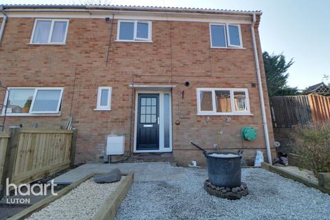 undefined, Hunts Close, Luton
