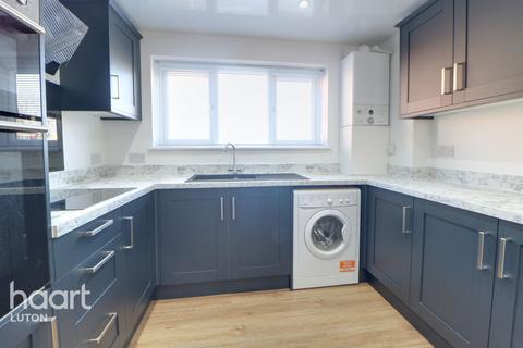 undefined, Hunts Close, Luton