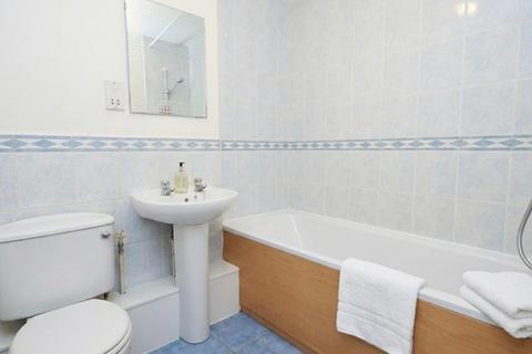 1 bedroom apartment for sale, 80 Commercial Road, London E1