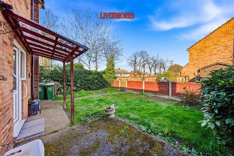 2 bedroom maisonette for sale, Perry Street, Crayford
