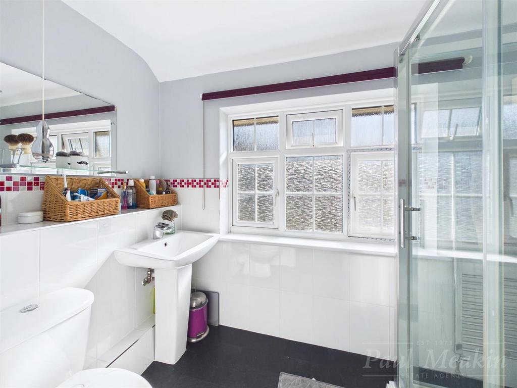 Ensuite