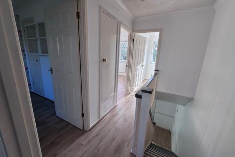 undefined, Galloway Close, Hampshire GU51