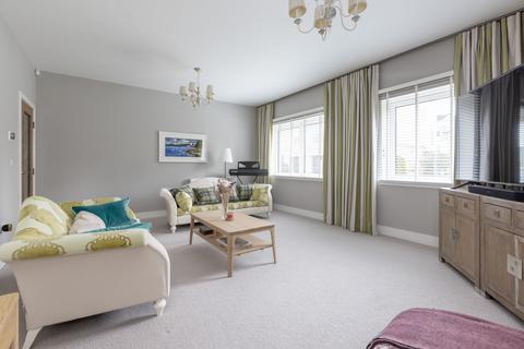 undefined, Flat 1, 62 Larkfield Gardens, Trinity, Edinburgh, EH5 3QB
