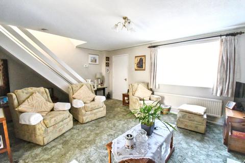 3 bedroom terraced house for sale, Hillgrounds Road, Kempston, Bedford, MK42