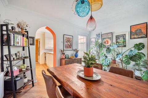 3 bedroom terraced house for sale, George Street Basingstoke RG21 7RW