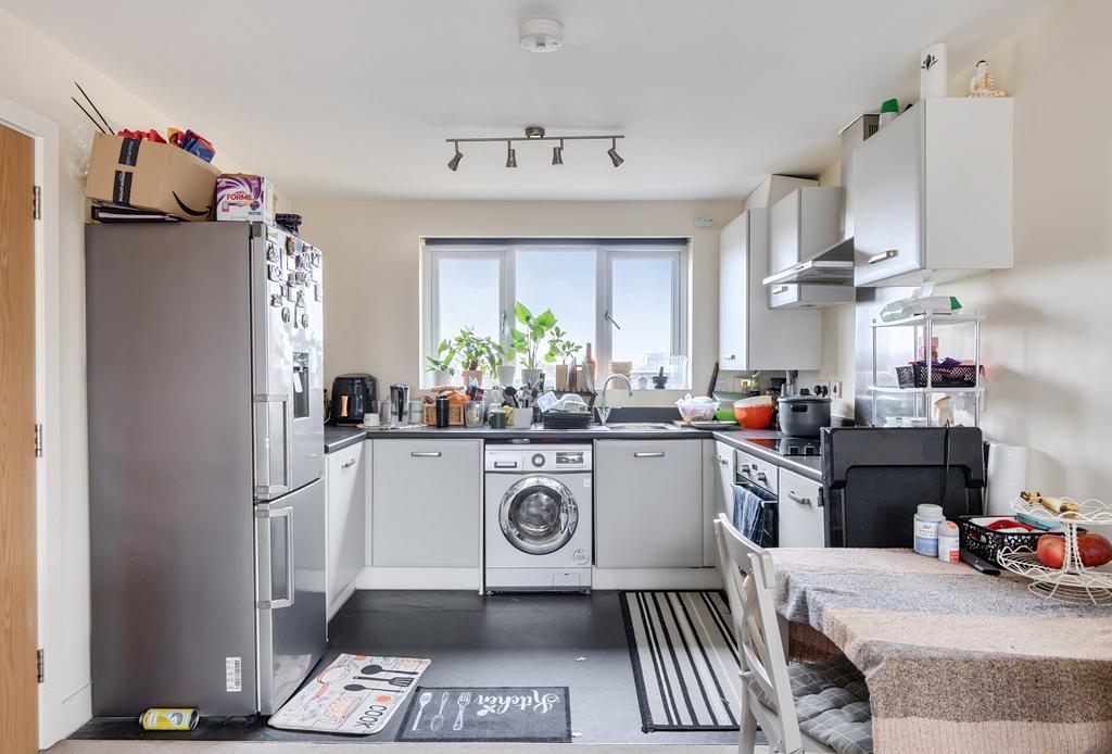 Kitchen/Dining Area