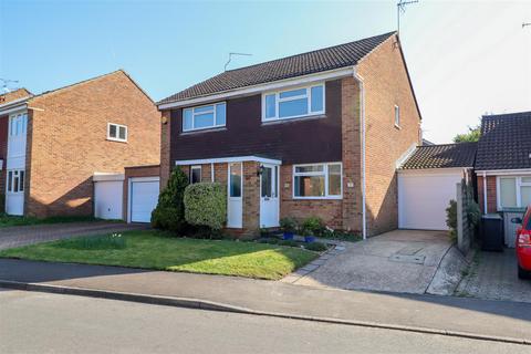 undefined, Heath Way, Horsham