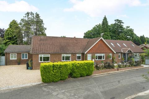 6 bedroom bungalow for sale, Forestdale, Hindhead, Surrey, GU26