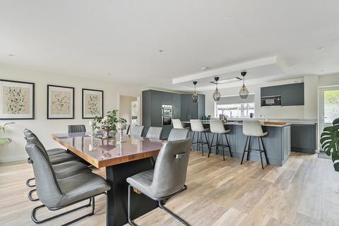 6 bedroom bungalow for sale, Forestdale, Hindhead, Surrey, GU26