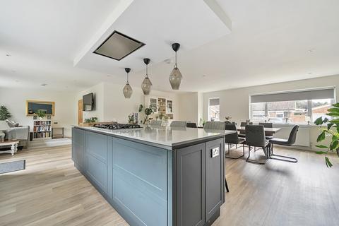 6 bedroom bungalow for sale, Forestdale, Hindhead, Surrey, GU26