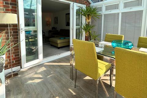 3 bedroom detached house for sale, North Road, Gloucester, GL1
