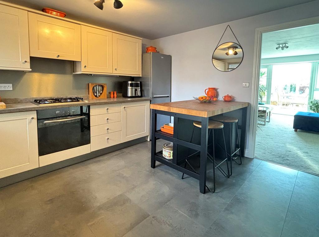 Kitchen 1