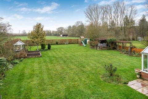 5 bedroom detached house for sale, The Avenue, Aylesbury HP18