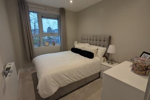 2 bedroom apartment to rent, Colborne Place, Woking GU21