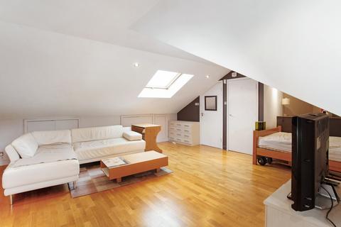 undefined, Raleigh Road, Richmond, TW9