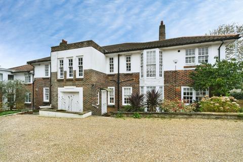 undefined, The Upper Drive, Hove