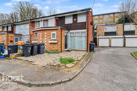 2 bedroom end of terrace house for sale, Lawdons Gardens, Croydon