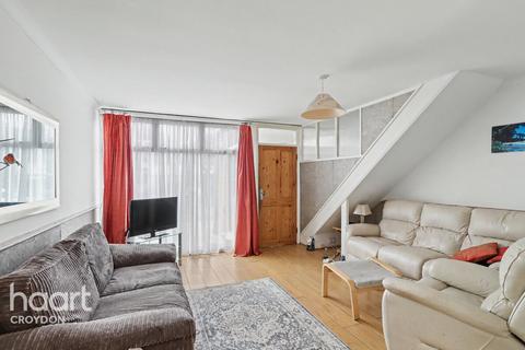 2 bedroom end of terrace house for sale, Lawdons Gardens, Croydon