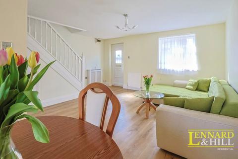 3 bedroom detached house for sale, Falcon Avenue, Grays RM17