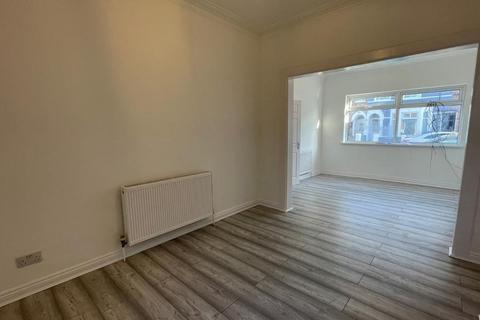 undefined, Cholmley St, HULL, HU3 3DW