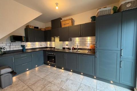 3 bedroom terraced house for sale, Hawthorne Avenue, Hull, HU3 5PY