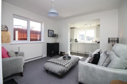 2 bedroom bungalow for sale, North Square,  Thornton-Cleveleys, FY5