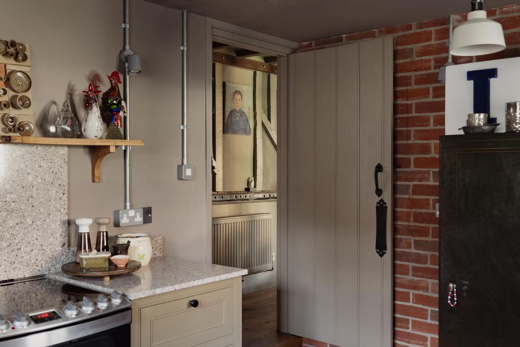 332148 - kitchen1.jpg