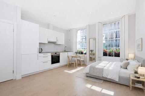 Studio to rent, Ganton Street, Soho, W1F