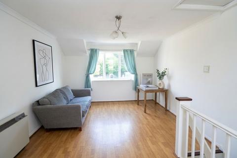 1 bedroom flat for sale, Carrington Road, High Wycombe HP12