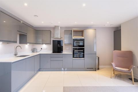 2 bedroom house for sale, Cross Way, Harpenden
