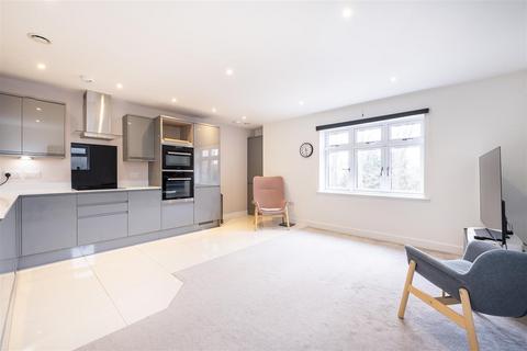 2 bedroom house for sale, Cross Way, Harpenden