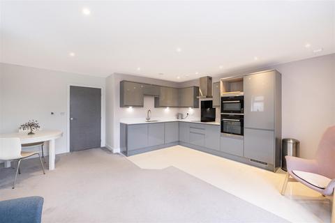 2 bedroom house for sale, Cross Way, Harpenden