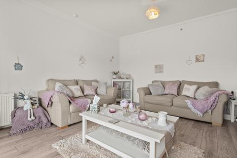 2 bedroom flat for sale, Hawk Brae, Livingston