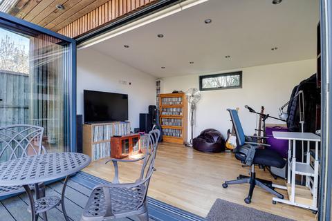 3 bedroom end of terrace house for sale, St. Julians Road, St. Albans, Hertfordshire, AL1