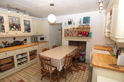 2 bedroom semi-detached house for sale, High Street, Chipstead, TN13