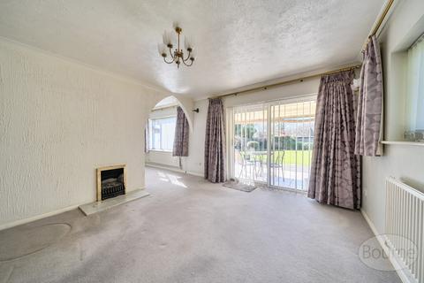 3 bedroom bungalow for sale, Burnt Hill Way, Wrecclesham, Farnham, Surrey, GU10