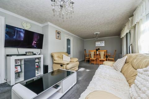 3 bedroom semi-detached house for sale, Ladywood Road, Ilkeston