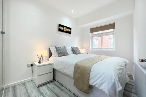 1 bedroom apartment to rent, Petty France, St James, SW1H