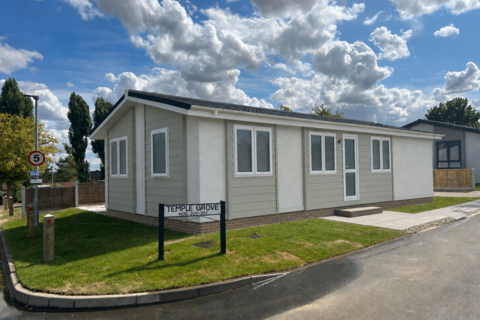 2 bedroom park home for sale, Chelmsford, Essex, CM2