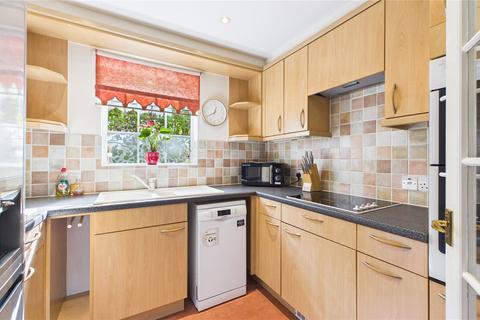 1 bedroom retirement property for sale, London Road, Camberley, Surrey, GU15