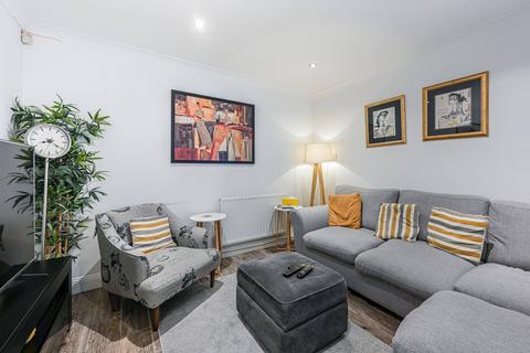 4 bedroom detached house for sale, Magpie Hall Lane, Bromley, BR2