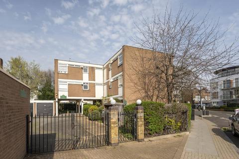 3 bedroom flat to rent, Lacy Road, West Putney, London, SW15