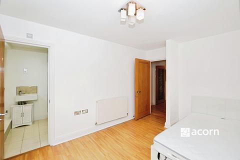 2 bedroom flat to rent, Grange Road London Bridge SE1