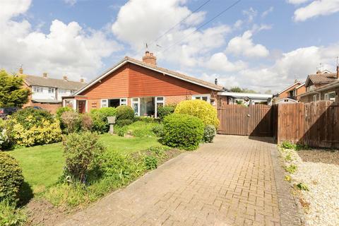2 bedroom semi-detached bungalow for sale, Portway, Didcot, OX11