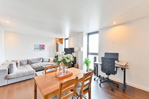 1 bedroom flat for sale, Lumiere Apartments, Clapham Junction, London, SW11