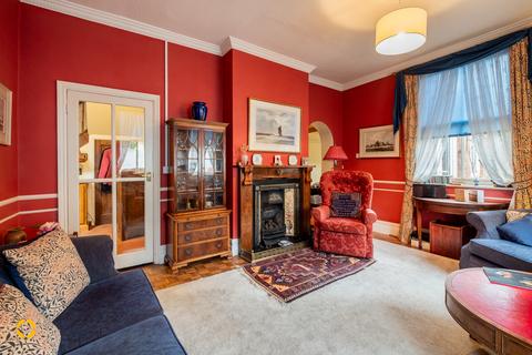 undefined, 10 Clifton Drive, Lytham, FY8