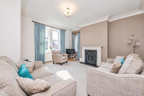 4 bedroom end of terrace house for sale, Broadowler Lane, West Yorkshire WF5
