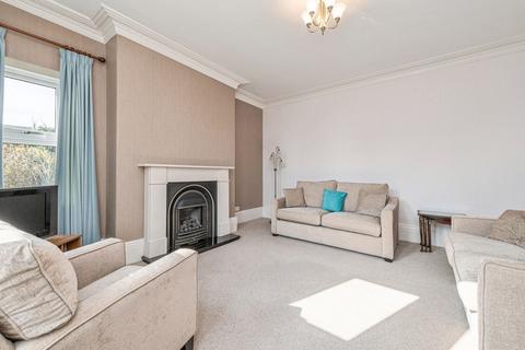 4 bedroom end of terrace house for sale, Broadowler Lane, West Yorkshire WF5