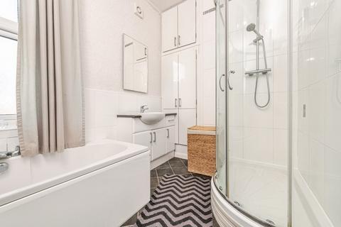 4 bedroom end of terrace house for sale, Broadowler Lane, West Yorkshire WF5