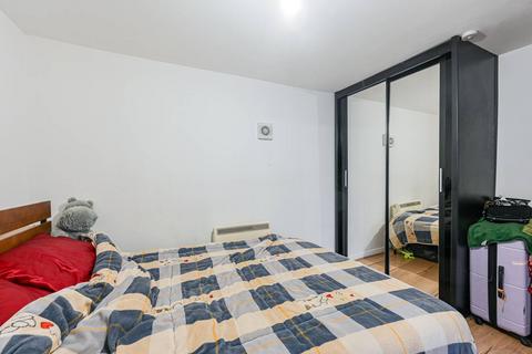 undefined, Congleton Grove, Plumstead, London, SE18